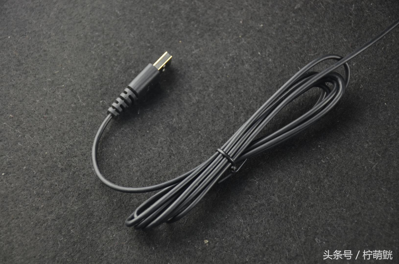 赛睿qck鼠标垫粗面,赛睿qckheavy鼠标垫是粗面吗