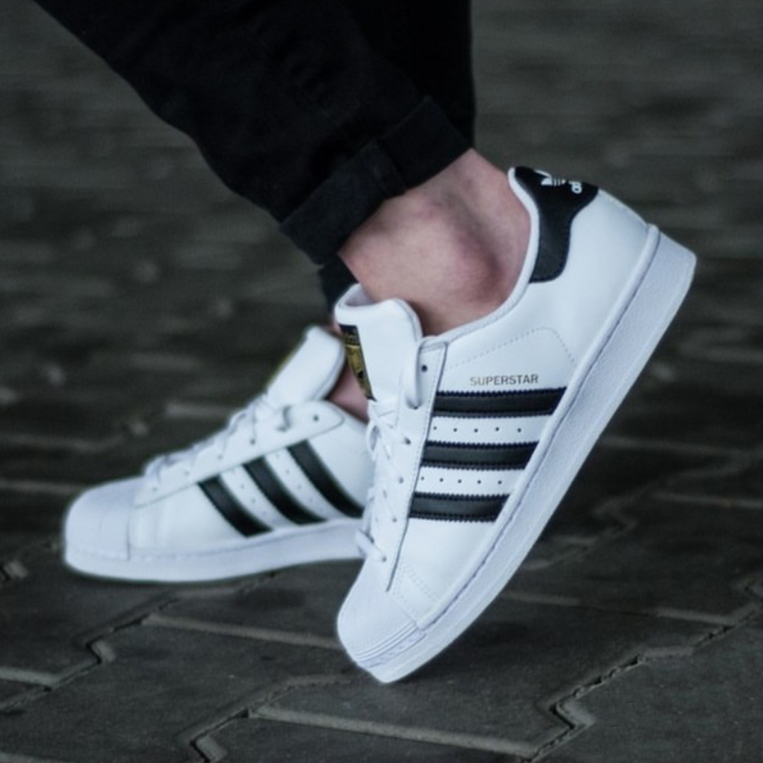 男生的鞋柜里多了这双鞋才够潮流,男生鞋柜里必须有的几双鞋