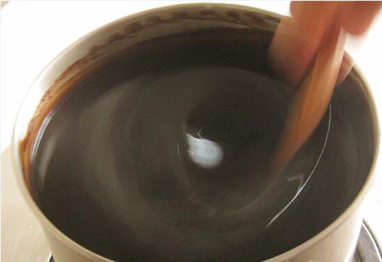 天气太热来碗自制的龟苓膏,自制龟苓膏做法大全