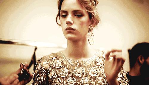 亲爱的，你听过“前男友”面膜吗？就是敷一片秒变女神的那种！