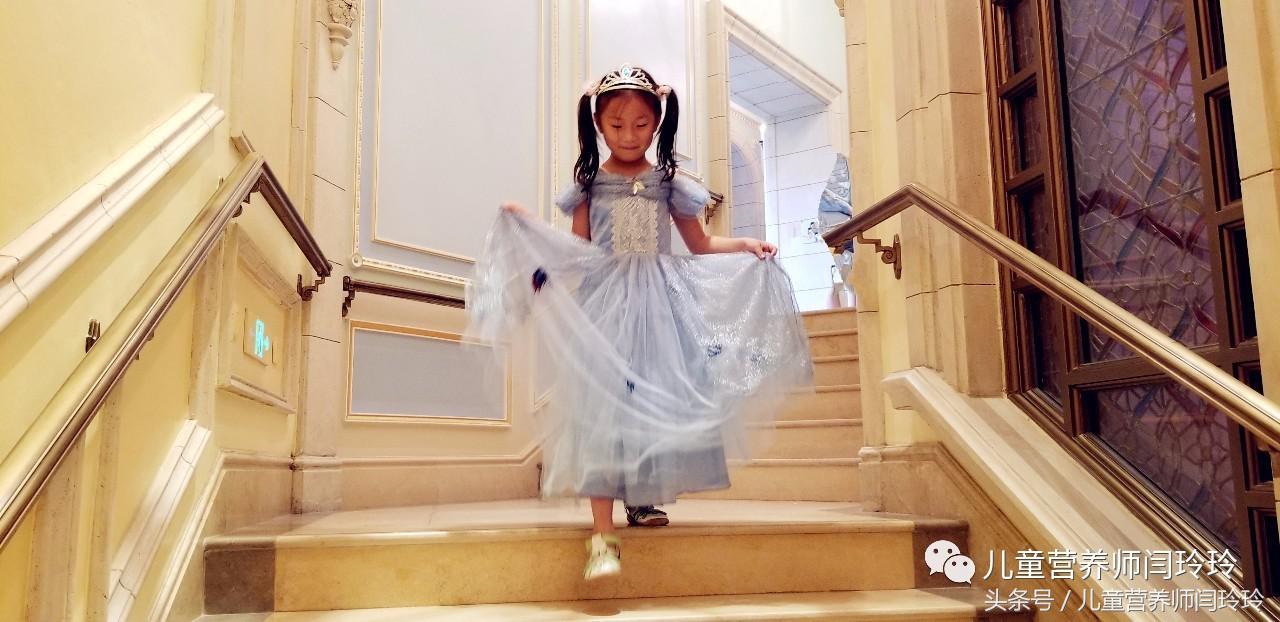 去迪士尼实现童话故事公主梦,带小朋友去迪士尼圆公主梦