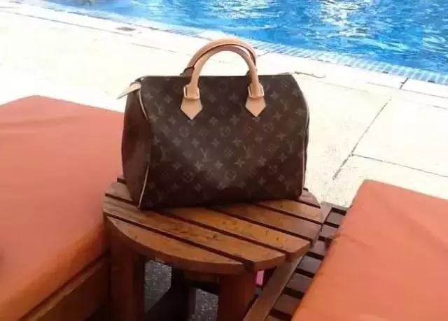 lv邮差包经典款式,lv最值得购买的款式