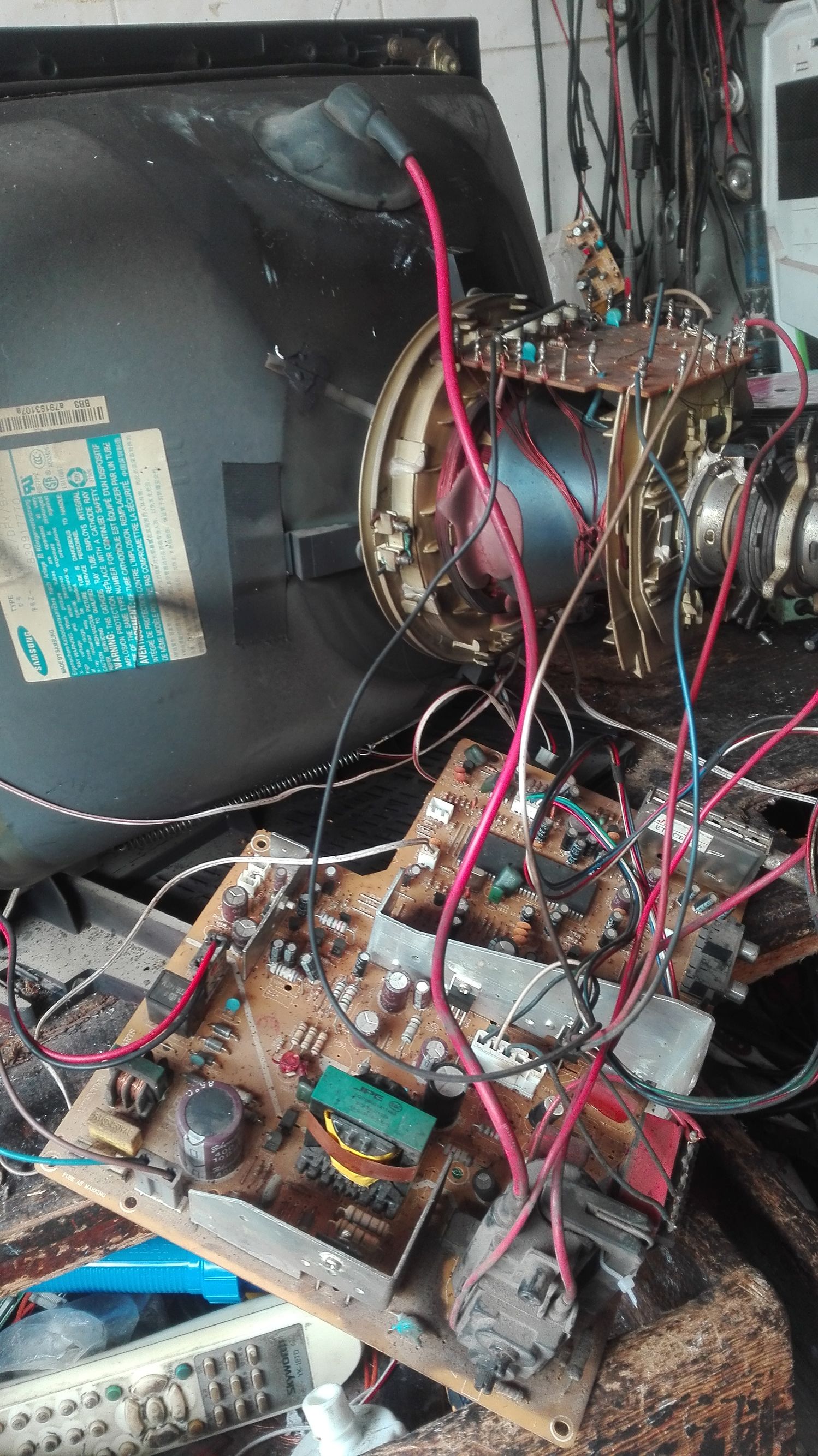 电视机指示灯不亮的维修方法怎样,电视机打开指示灯亮却不显图像