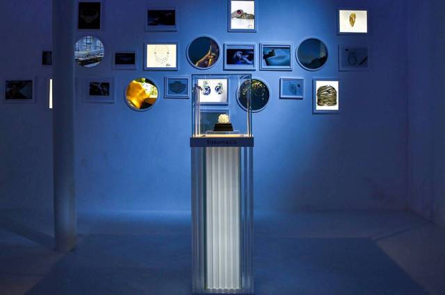 刘雯倪妮穿衣搭配图,杨幂刘雯谁最漂亮