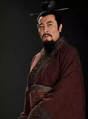 于和伟剧里霸气走路,于和伟经典步伐