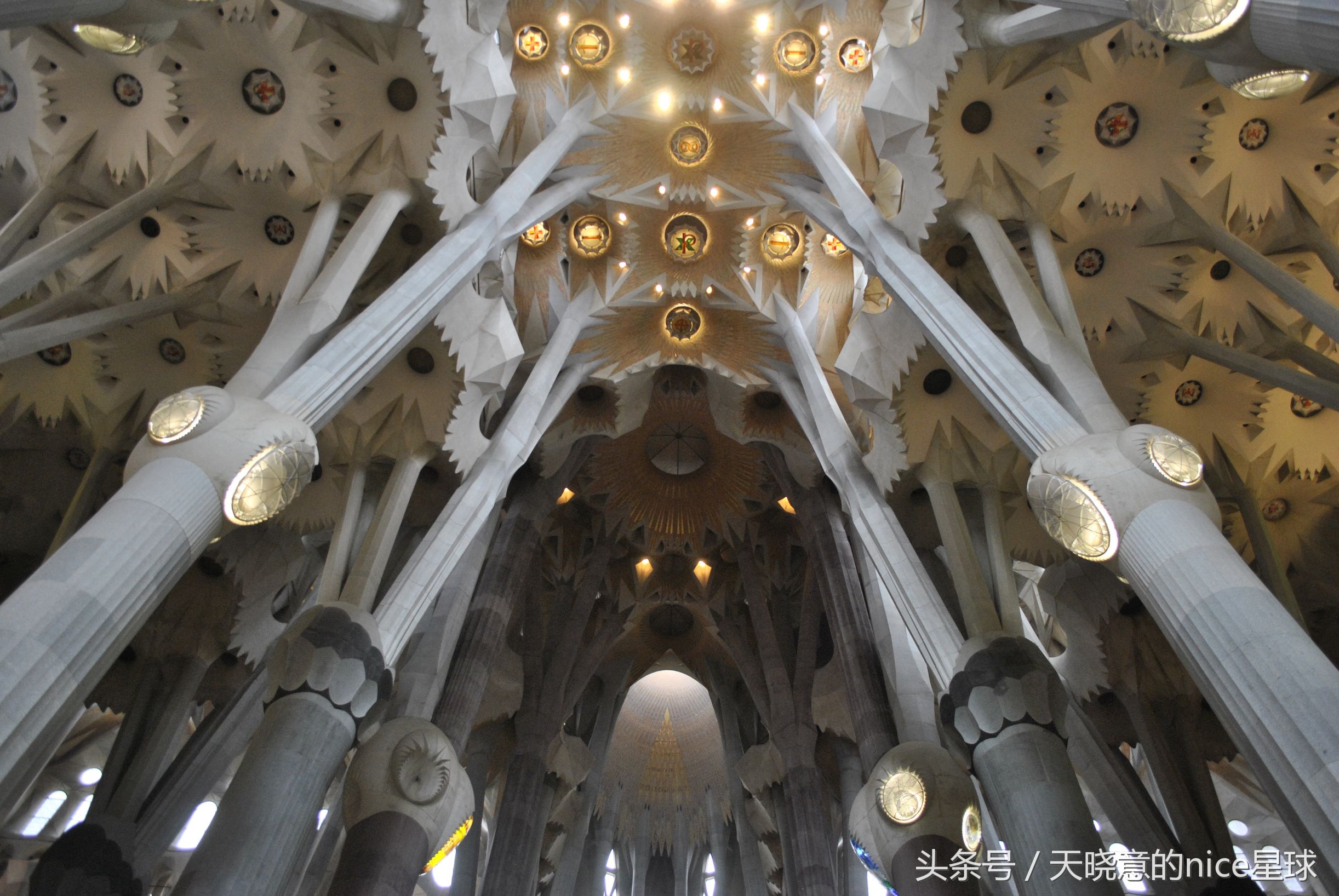 巴塞罗那旅游攻略两日游多少钱,巴塞罗那一日游必去景点