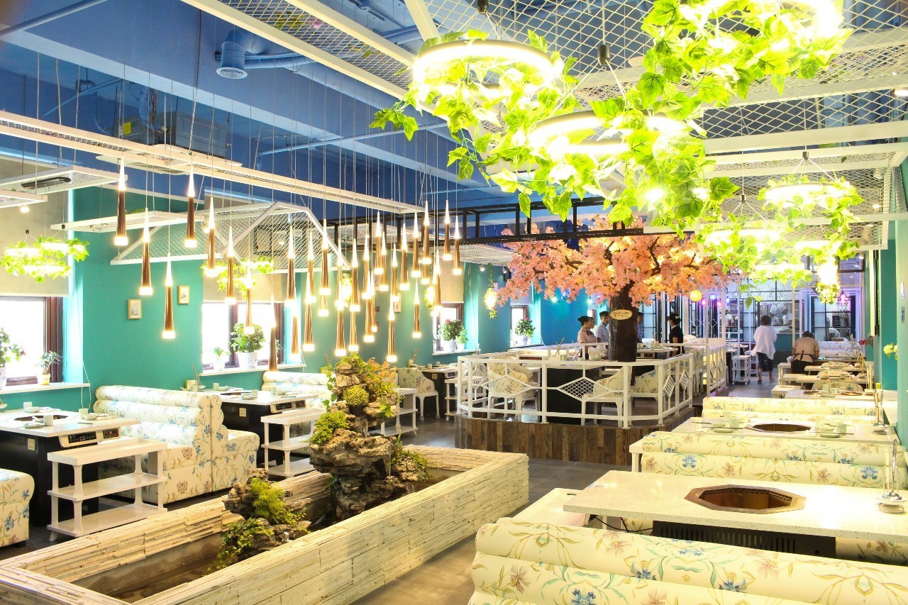 2.8折引爆全城!竟然在400平花园洋房里吃火锅!