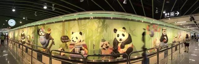 地铁站秒变游泳池,地铁变游泳池