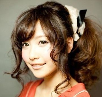 脸大卷发发型女2020流行发型40岁,脸大弄什么短发好看