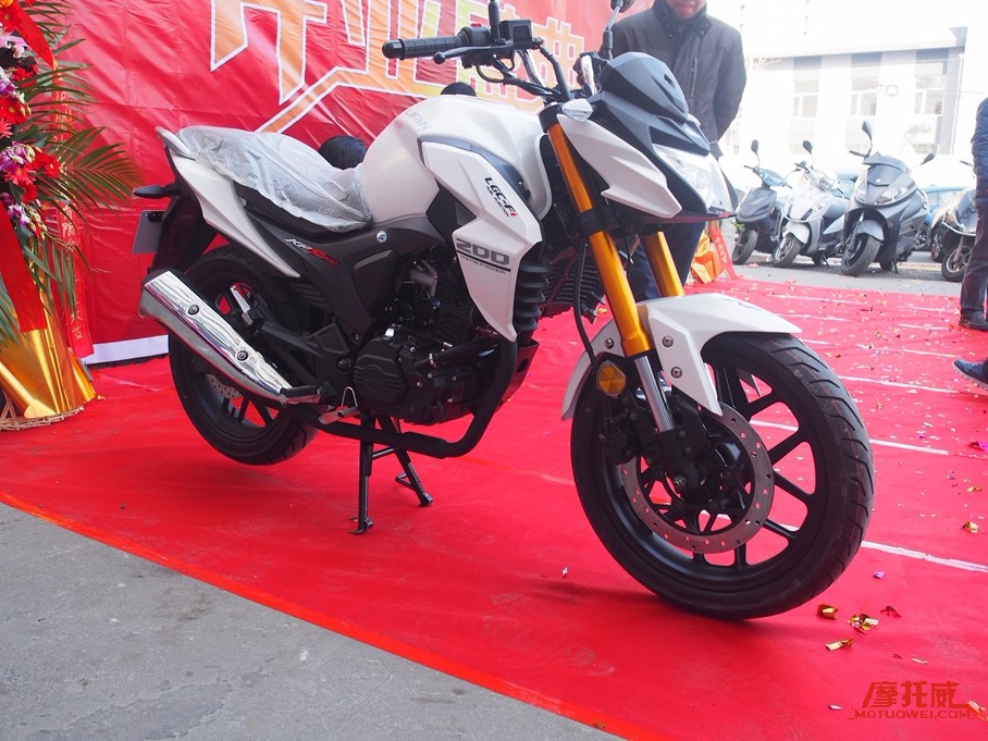 富伦车业,kps200力帆新款