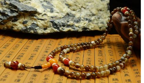 玛瑙手串保养,新买的红色玛瑙手串怎么保养