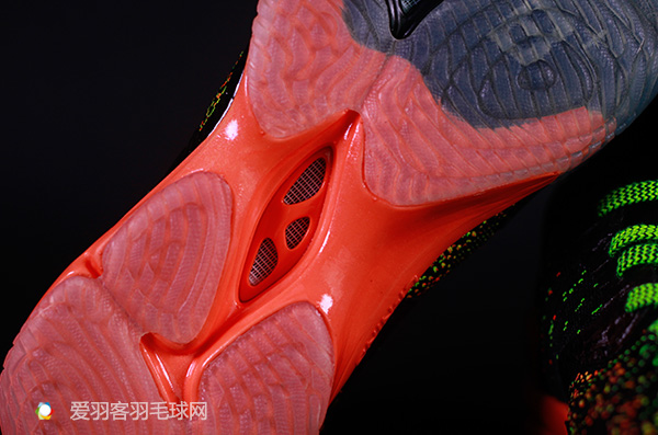 李宁eazgourban跑步鞋测评,李宁变色龙ranger4.0测评