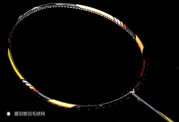 羽毛球备用拍有什么,推荐一款性价比最高的羽毛球拍