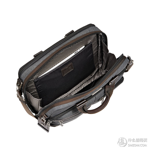 一个天天出差的人,一年都在出差的男人