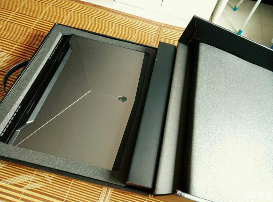 alienware17r4配置,alienware17r4功能