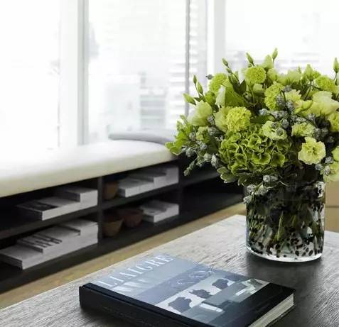 古色古香的酒店结合现代内部设计,极简主义生活风格的酒店