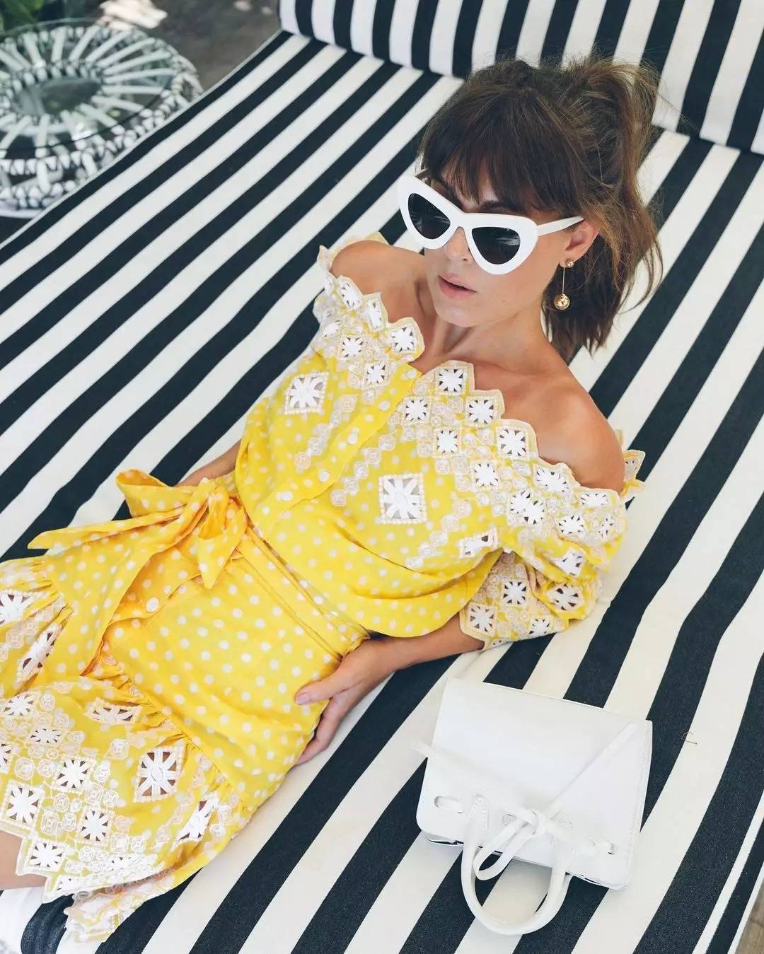 办公室有个衣橱是什么体验,有一件好的衣服是什么样的体验