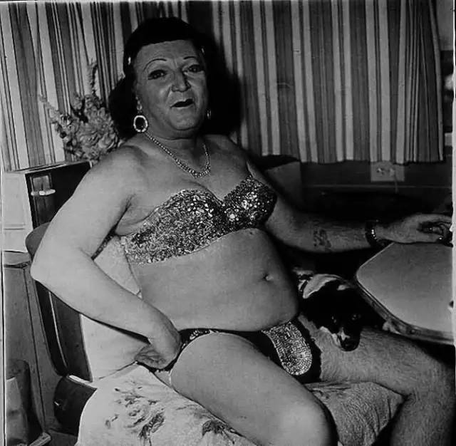 美让人乏味，丑却有无限可能！