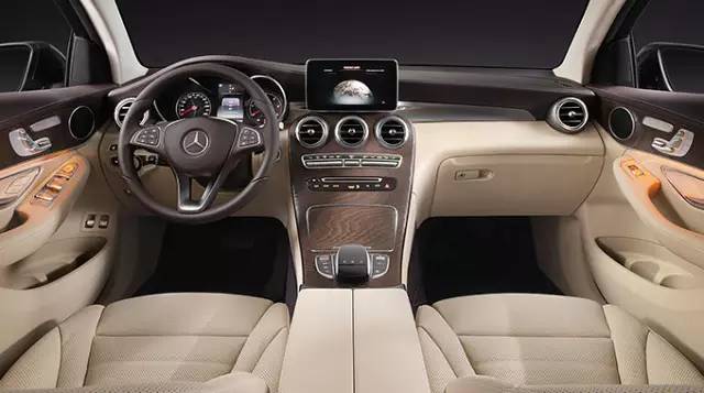 「今日车闻」奔驰GLCcoupe今晚发布！剑指宝马X4，各位的*迁拆**款备好了吗？