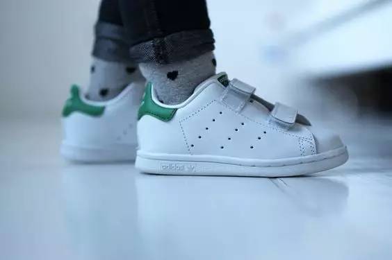 5姐和大家聊聊那些海淘适合入的宝宝鞋子~