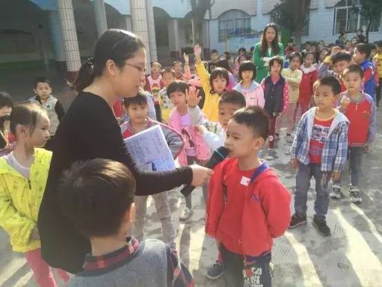 培根铸魂育新人廉洁从教守初心,办学理念培根铸魂启智润心