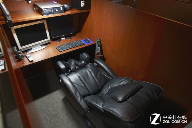 日本网吧有什么特点,日本封闭式网吧