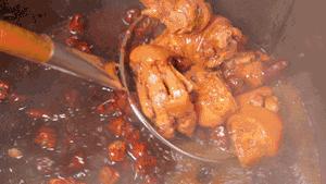 成都的热天头，买点卤菜回家kuò起，吹着空调慢慢吃！