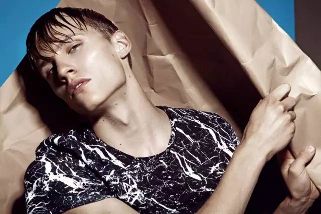 发型丨你挑洗发水，是不是因为瓶子上写着“洗发水”三个字？