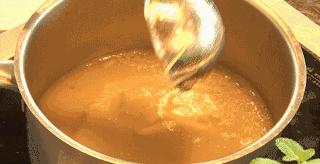 一家开在43楼的空中餐厅，去这里吃饭你得带上两个胃