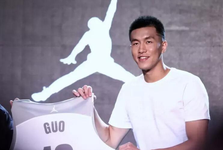 jordanbrand第一位亚洲球员,jordanbrand郭艾伦