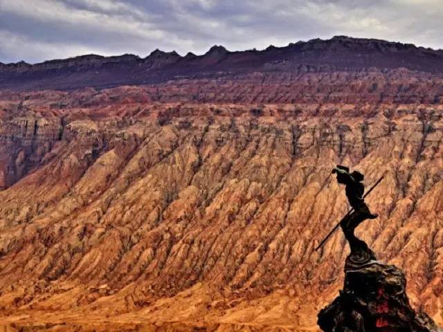 「聚焦基层看检察」吐鲁番站第三棒：文化之都、甜蜜葡城、旅游圣地！一座最干、最热、最甜、最低的城市，高昌区人民检察院来啦！