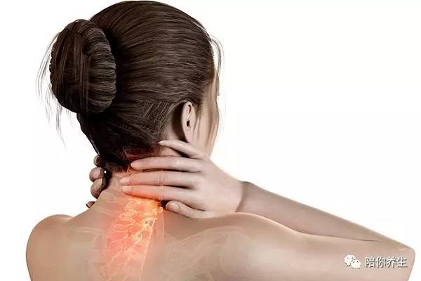 颈椎压迫神经有哪些症状治疗方法,颈椎压迫神经的症状如何治