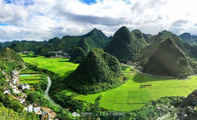 万峰林优美景色诗句,描写万峰林最美诗句