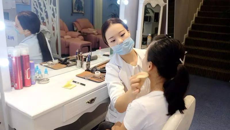 高圆圆用的美容仪,高圆圆探店