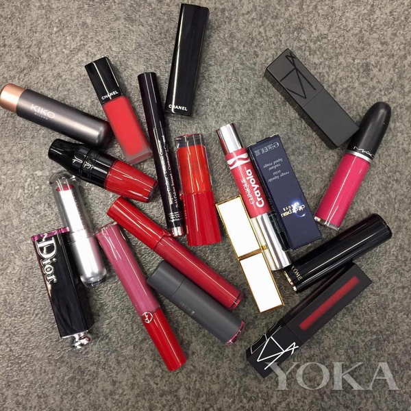 帮你试用护肤品,帮你试口红