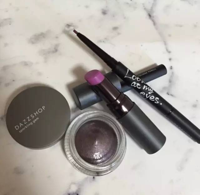 日本妹子的口红,日本女生的唇膏