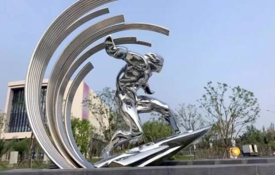 点燃全运会火炬的是谁,全运会火炬的意义