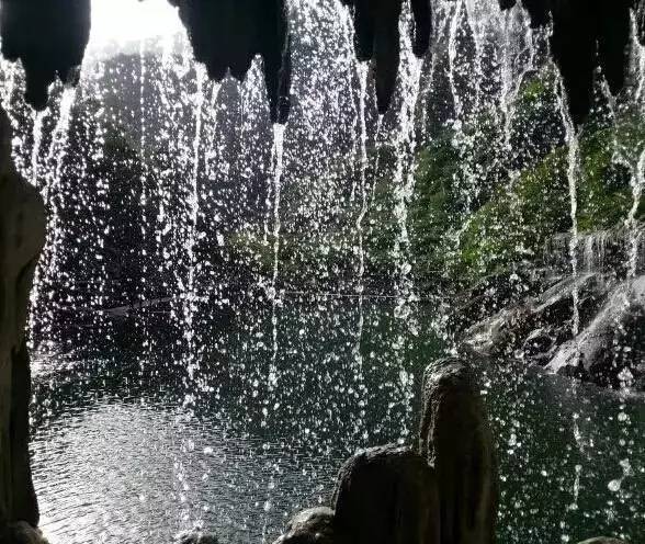 黄果树瀑布深度游一下,除了黄果树瀑布还有什么瀑布好看