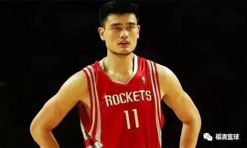 篮球位置1-5号位代表球员,篮球四号位的战术地位