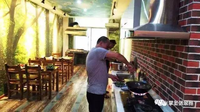 老街上的那个“轰趴”是个什么东西？