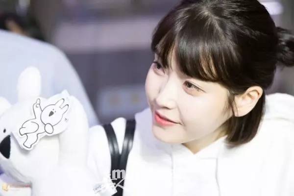 孝利家的民宿iu哪一期,孝利家民宿客人对iu的评价