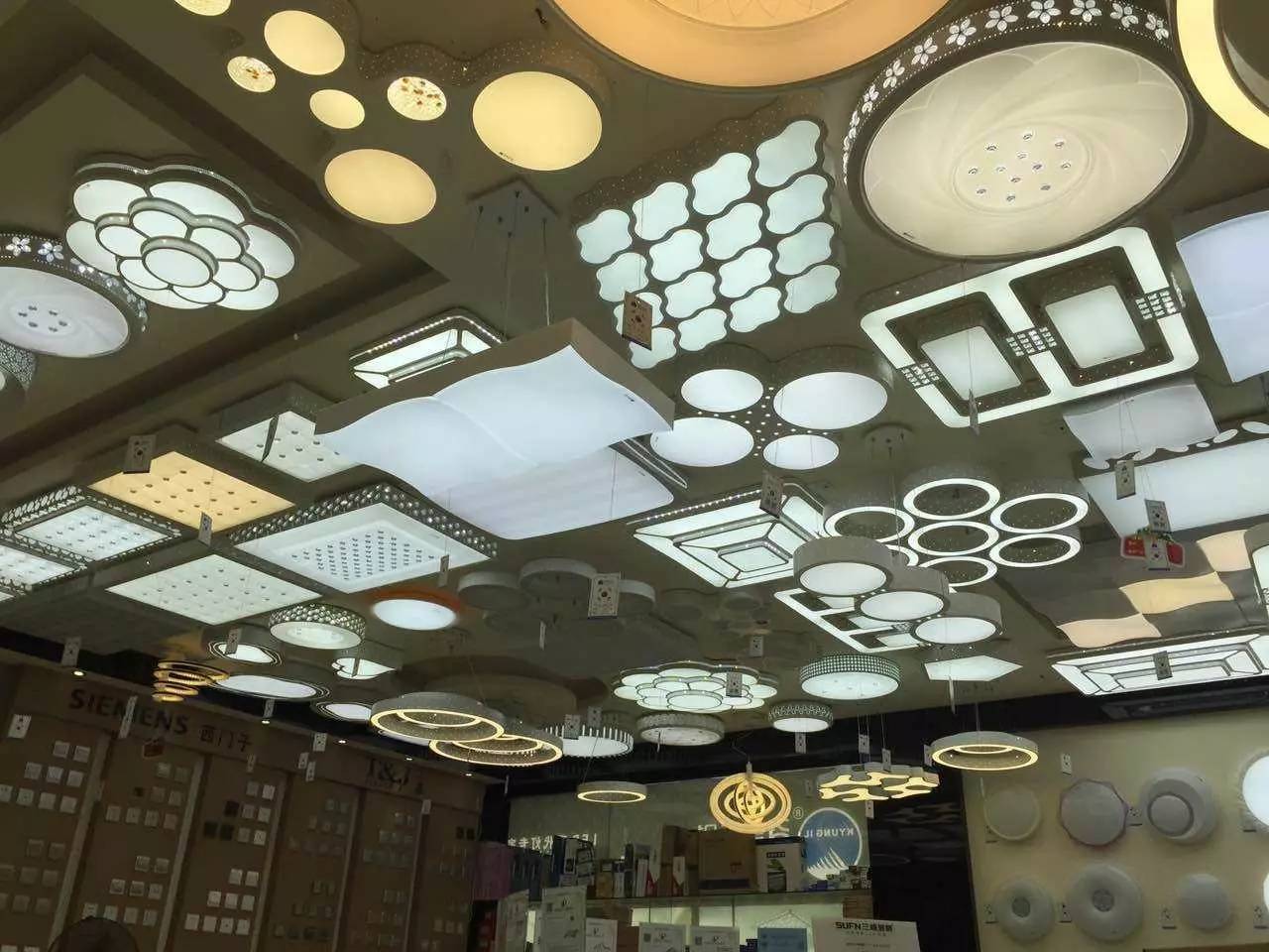 飞利浦灯具销量2+1第一名,飞利浦灯具排名第几