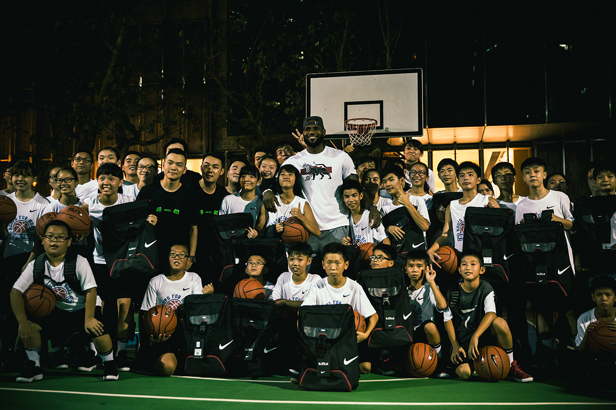 lebronjames抱团,lebronjames简介