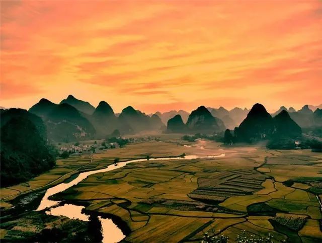 广西山清水秀风景视频,广西山清水秀的县