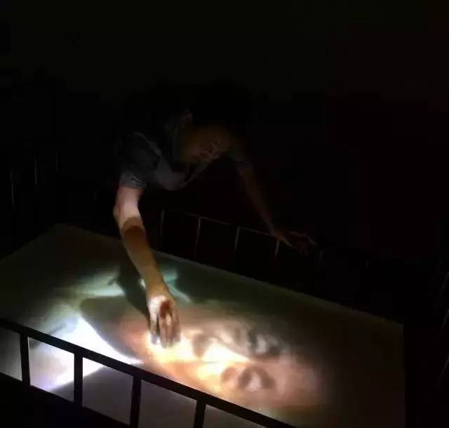 凤凰艺术|白立方呈现另一个鲜为人知的“王功新”,“轮回”重启