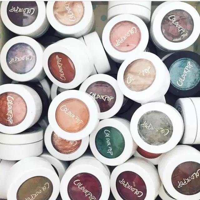 哪款平价眼影盘比较好用,哪些牌子的四色眼影盘好用到哭