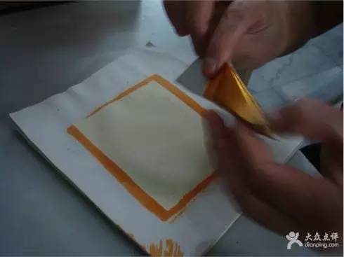 中秋节拜月娘折纸教程视频,黄纸手工折纸菠萝元宝