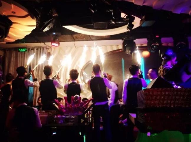 武汉嗨皮站在哪,武汉嗨一点的地方