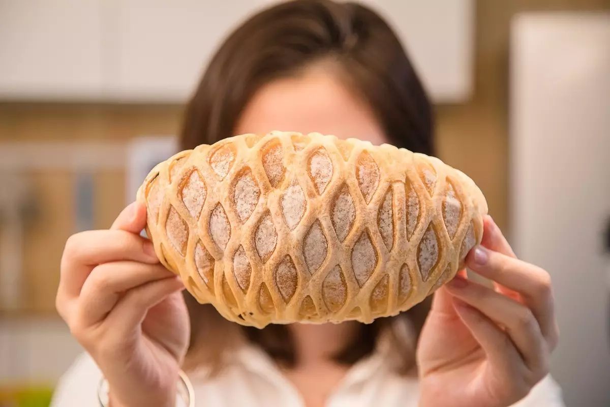 分分钟扫空，南京必吃网红酵母面包店终于盼来啦~足足70+种，雷神巧克力盐之花……杭州人又有口福了