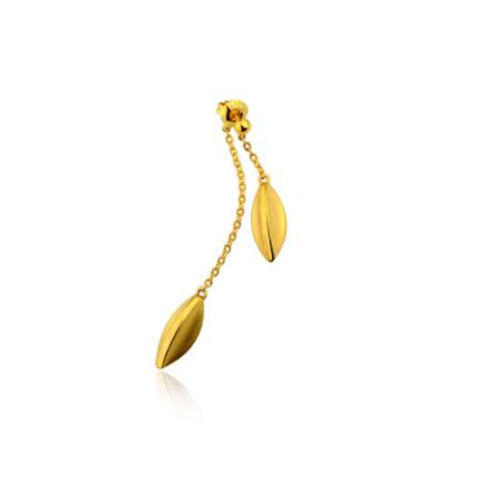 周冬雨戴超大珍珠耳环,周冬雨同款不对称耳环